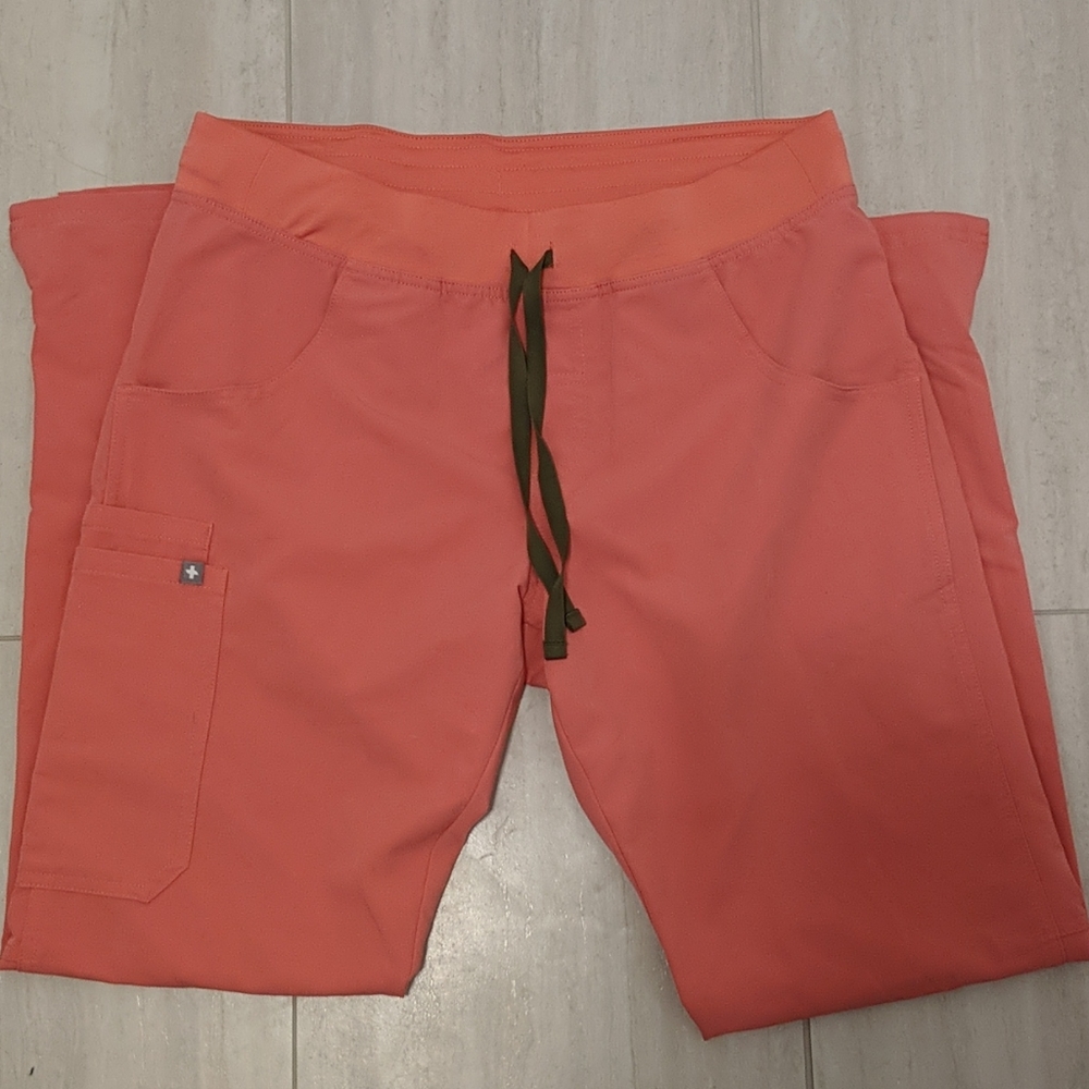 Figs Kade Scrub Pants in Pink